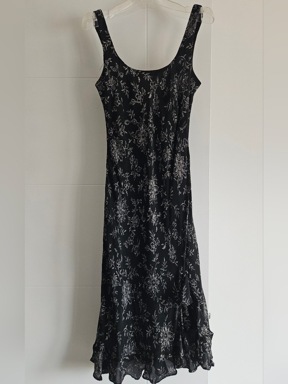 ✨️💲⬇️ Ann Taylor 💯% Silk Black And White Lined Dress Size 6